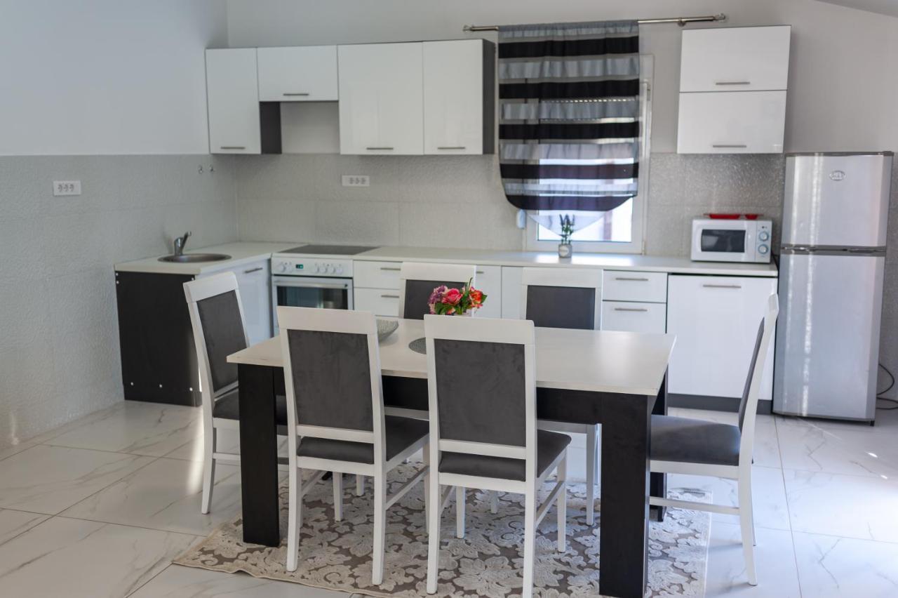 Apartman Mona Подгориця Екстер'єр фото