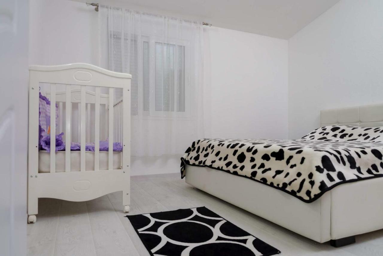 Apartman Mona Подгориця Екстер'єр фото